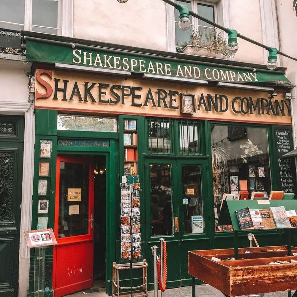 A Lovely History of Shakespeare and Company รูปที่ 5